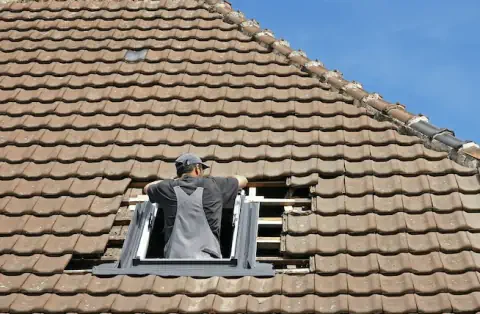 Pose de velux - Pins Justaret